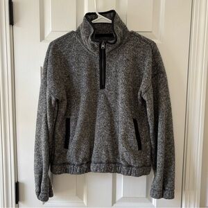 A&F Women’s 1/4 Zip Fleece